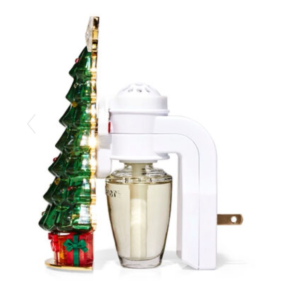 BATH AND BODY WORKS CHRISTMAS TREE NIGHTLIGHT WALLFLOWER PLUG - Picture 11 of 11
